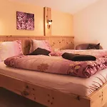 Haus Alpenchalet Apartment *