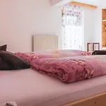 Haus Alpenchalet Apartment