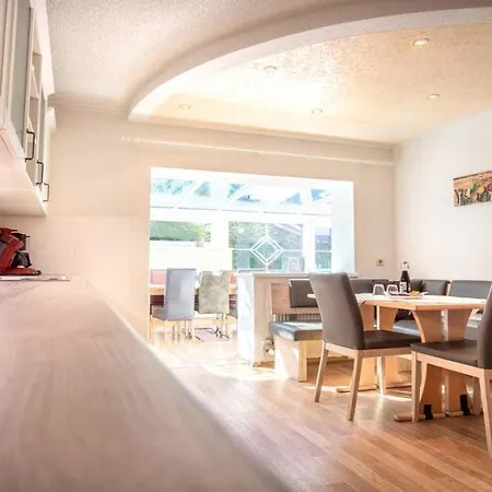 Haus Alpenchalet شقة *