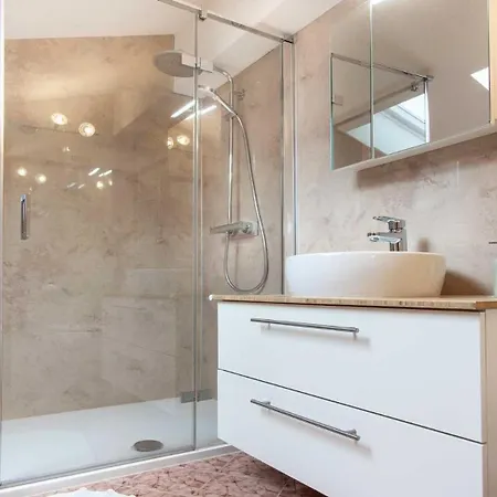 Haus Alpenchalet Апартаменты Нойштифт-им-Штубайталь