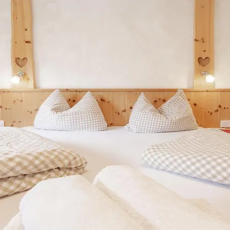Haus Alpenchalet شقة