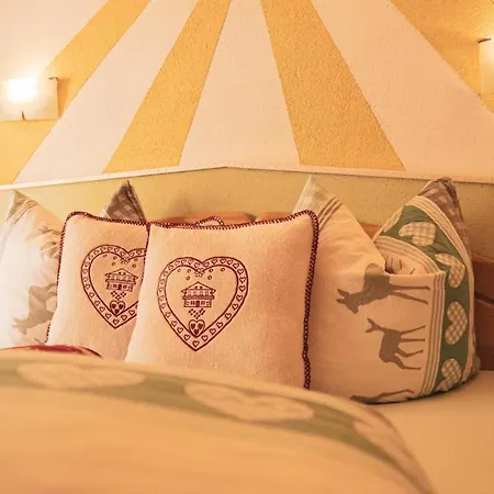 Апартаменты Haus Alpenchalet *