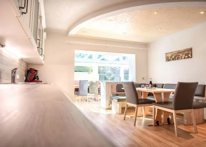 Haus Alpenchalet Appartamento *