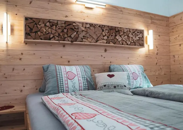 Haus Alpenchalet Appartamento *