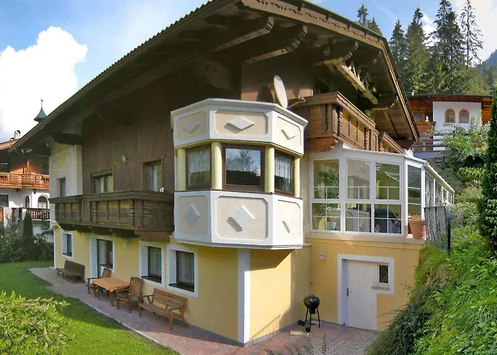 Haus Alpenchalet 公寓 *